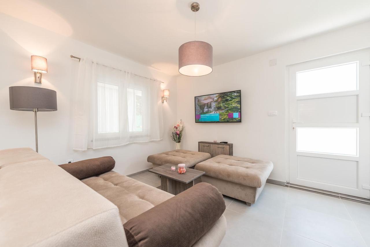Villa Family Sukosan, Zadar المظهر الخارجي الصورة